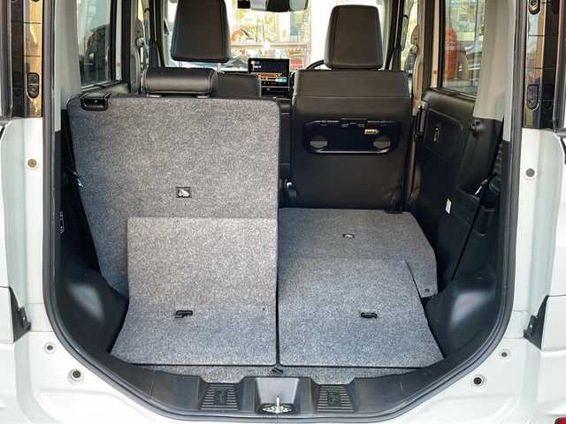 スズキ スペーシア カスタム HYBRID XS 愛知県 2021(令3)年 4.5万km ピュアホワイトP /禁煙車//メーカーナビ//AUDIO（AM・FM・DVD・CD・BlueTooth・ApplecarPiay）//フルセグテレビ//全方位カメラ・バックカメラ//クルーズコントール（追従機能有）//前方ドライブレコーダー（HDR１０３)//両側パワースライドドア//バックセンサー//ETC//LEDオートライト//車間距離制御システム//ヘッドアップディスプレイ//プリクラッシュ//レーンキープアシスト//シートヒーター（運転席）//オートリトラクトウィンカーミラー//コーナーセンサー//車線逸脱警報//リアサンシェード//運転切替スイッチ（Powerモー//スペアキー//ISOFIX//純正15インチAW//プリクラッシュ//トランクスポイラー//本革巻きステアリング//純正マット//純正ドアバイザー//横滑り防止//衝突安全ボディー//盗難防止システム//取扱説明書//記録簿//保証書//プライバシーガラス//UVカットガラス