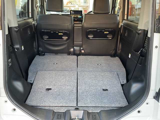 スズキ スペーシア カスタム HYBRID XS 愛知県 2021(令3)年 4.5万km ピュアホワイトP /禁煙車//メーカーナビ//AUDIO（AM・FM・DVD・CD・BlueTooth・ApplecarPiay）//フルセグテレビ//全方位カメラ・バックカメラ//クルーズコントール（追従機能有）//前方ドライブレコーダー（HDR１０３)//両側パワースライドドア//バックセンサー//ETC//LEDオートライト//車間距離制御システム//ヘッドアップディスプレイ//プリクラッシュ//レーンキープアシスト//シートヒーター（運転席）//オートリトラクトウィンカーミラー//コーナーセンサー//車線逸脱警報//リアサンシェード//運転切替スイッチ（Powerモー//スペアキー//ISOFIX//純正15インチAW//プリクラッシュ//トランクスポイラー//本革巻きステアリング//純正マット//純正ドアバイザー//横滑り防止//衝突安全ボディー//盗難防止システム//取扱説明書//記録簿//保証書//プライバシーガラス//UVカットガラス