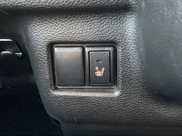 スズキ スペーシア カスタム HYBRID XS 愛知県 2021(令3)年 4.5万km ピュアホワイトP /禁煙車//メーカーナビ//AUDIO（AM・FM・DVD・CD・BlueTooth・ApplecarPiay）//フルセグテレビ//全方位カメラ・バックカメラ//クルーズコントール（追従機能有）//前方ドライブレコーダー（HDR１０３)//両側パワースライドドア//バックセンサー//ETC//LEDオートライト//車間距離制御システム//ヘッドアップディスプレイ//プリクラッシュ//レーンキープアシスト//シートヒーター（運転席）//オートリトラクトウィンカーミラー//コーナーセンサー//車線逸脱警報//リアサンシェード//運転切替スイッチ（Powerモー//スペアキー//ISOFIX//純正15インチAW//プリクラッシュ//トランクスポイラー//本革巻きステアリング//純正マット//純正ドアバイザー//横滑り防止//衝突安全ボディー//盗難防止システム//取扱説明書//記録簿//保証書//プライバシーガラス//UVカットガラス