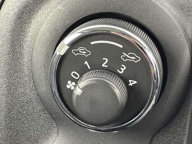 トヨタ ポルテ F 愛知県 2016(平28)年 1.5万km ブラックマイカ 禁煙車/ワンオーナー/純正7インチナビ/（ワンセグTV/Bluetooth/ＡＭ/ＦＭ/CD）/バックカメラ/ＥＴＣ/パワースライドドア/アイドリングストップ/純正フロアマット/スマートキー/プッシュスタート/フロントフォグランプ/横滑り防止装置/ステアリングスイッチ