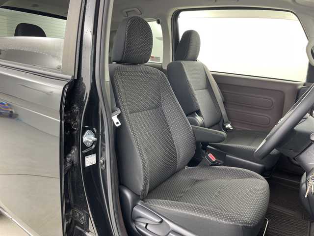 トヨタ ポルテ F 愛知県 2016(平28)年 1.5万km ブラックマイカ 禁煙車/ワンオーナー/純正7インチナビ/（ワンセグTV/Bluetooth/ＡＭ/ＦＭ/CD）/バックカメラ/ＥＴＣ/パワースライドドア/アイドリングストップ/純正フロアマット/スマートキー/プッシュスタート/フロントフォグランプ/横滑り防止装置/ステアリングスイッチ