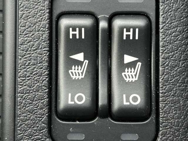 スバル ＷＲＸ ＳＴＩ STI タイプS 道北・旭川 2019(令1)年 3.2万km クリスタルホワイトP /4WD//禁煙車//ワンオーナー//STiスポイラー//大型リアスポイラー//純正メモリナビ//CD/DVD/SD/MSV/BT/USB/フルセグ//フロント・サイド・バックカメラ//BBS製18インチ鍛造アルミホイール//ビルシュタインダンパー//ブレンボキャリパー//RECAROハーフレザーシート//前席シートヒーター//アドバンスドセーフティパッケージ//ブラインドスポットモニター//リアビークルディクション//ビルトインETC//純正ドライブレコーダー//ハイビームアシスト//オートライト//LEDヘッドライト//リアフォグ//ヘッドライトウォッシャー//ミラーヒーター//フロントデアイサー//USBポート//レインセンサー//純正フロアマット//ドアバイザー//保証書//取説//純正STIアルミホイール夏タイヤ積込