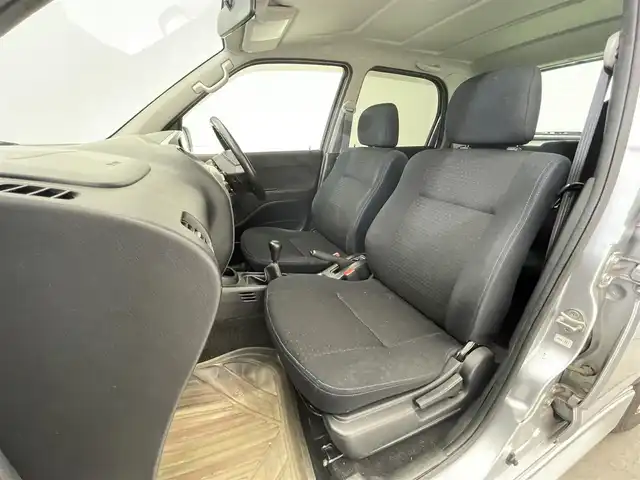 ダイハツ テリオス キッド カスタムL 滋賀県 2012(平24)年 9.3万km ブライトシルバーメタリック ターボ/４WD/フォグライト/純正１５AW/社外CDデッキ/電動格納ミラー/背面タイヤ/背面ハードケース/Wエアバック/ABS