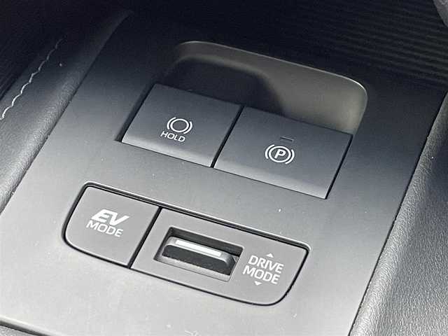 トヨタ ハリアー ハイブリッド Z レザーパッケージ 島根県 2021(令3)年 5.6万km ホワイトパールクリスタルシャイン 純正ナビ/パノラミックビューモニター/フルセグTV/Bluetooth/USB/JBLサウンド/レーダークルーズコントロール/レーンキープ/LEDオートライト/オートマチックハイビーム /黒革シート/パワーシート/メモリーシート /シートヒーター /シートベンチレーション /ステアリングヒーター/ステアリングスイッチ/パワーバックドア /ビルトインETC2.0/スマートキー/スペアキー /プッシュスタート /純正フロアマット/純正ドアバイザー