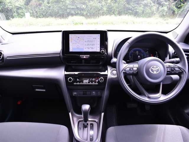 トヨタ ヤリスクロス ハイブリッド G 福岡県 2024(令6)年 1.9万km ベージュ ワンオーナー/トヨタセーフティセンス/純正ナビ/フルセグTV/CD/DVD/BT/HDMI/パノラミックビューモニター/純正LEDヘッドライト/純正16インチアルミホイール/前後ドライブレコーダー/ブラインドスポットモニター/レーダークルーズコントロール/ステアリングスイッチ/TVキャンセラー/ビルトインETC/プッシュスタート/スマートキー/新車時保証書/取扱説明書