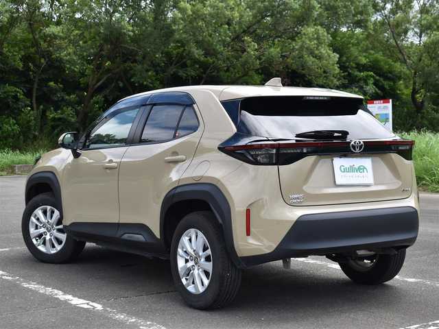 トヨタ ヤリスクロス ハイブリッド G 福岡県 2024(令6)年 1.9万km ベージュ ワンオーナー/トヨタセーフティセンス/純正ナビ/フルセグTV/CD/DVD/BT/HDMI/パノラミックビューモニター/純正LEDヘッドライト/純正16インチアルミホイール/前後ドライブレコーダー/ブラインドスポットモニター/レーダークルーズコントロール/ステアリングスイッチ/TVキャンセラー/ビルトインETC/プッシュスタート/スマートキー/新車時保証書/取扱説明書