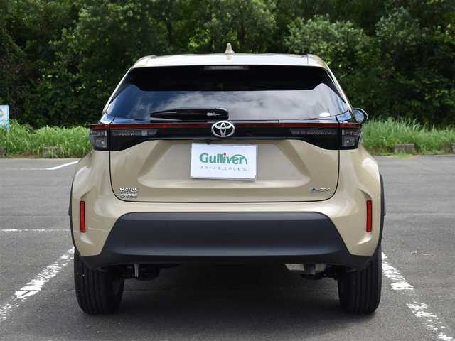トヨタ ヤリスクロス ハイブリッド G 福岡県 2024(令6)年 1.9万km ベージュ ワンオーナー/トヨタセーフティセンス/純正ナビ/フルセグTV/CD/DVD/BT/HDMI/パノラミックビューモニター/純正LEDヘッドライト/純正16インチアルミホイール/前後ドライブレコーダー/ブラインドスポットモニター/レーダークルーズコントロール/ステアリングスイッチ/TVキャンセラー/ビルトインETC/プッシュスタート/スマートキー/新車時保証書/取扱説明書