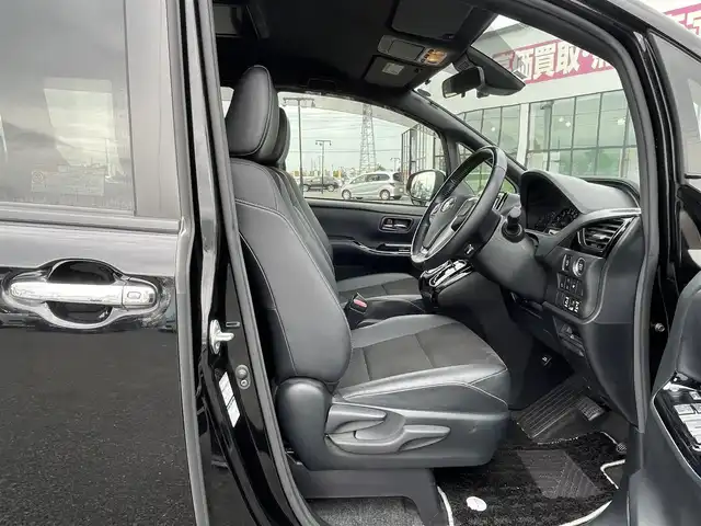 トヨタ ノア Si ダブルバイビーⅡ 道央・札幌 2020(令2)年 5.1万km ブラック ４WD/寒冷地仕様/社外SDナビ/CD/DVD/BT/フルセグ/純正フリップダウンモニター/プリクラッシュセーフティ/横滑り防止装置/クルーズコントロール/クリアランスソナー/バックカメラ/ドライブレコーダー/アイドリングストップ/ワイパーデアイサー/両側パワースライドドア/ハーフレザーシート/ステアリングリモコン/プッシュスタート/スマートキー/LEDヘッドライト/オートライト/電動格納ミラー/ウィンカーミラー/純正フロアマット/ドアバイザー/スペアキー/純正AW付夏タイヤ積込/195/65/R15/2020年/山2mm