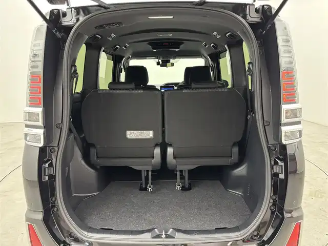 トヨタ ヴォクシー ZS 煌Ⅱ 福岡県 2020(令2)年 2.4万km ブラック 後席モニター　/純正９型ナビ　/バックカメラ　/ビルトインＥＴＣ　/ドラレコ　/クルコン　/コーナーセンサー　/衝突軽減　/レーンキープ　/ＰＫＳＢ　/ＭＴモード付　/両側電動スライドドア　/純正１６インチＡＷ　/ＬＥＤライト