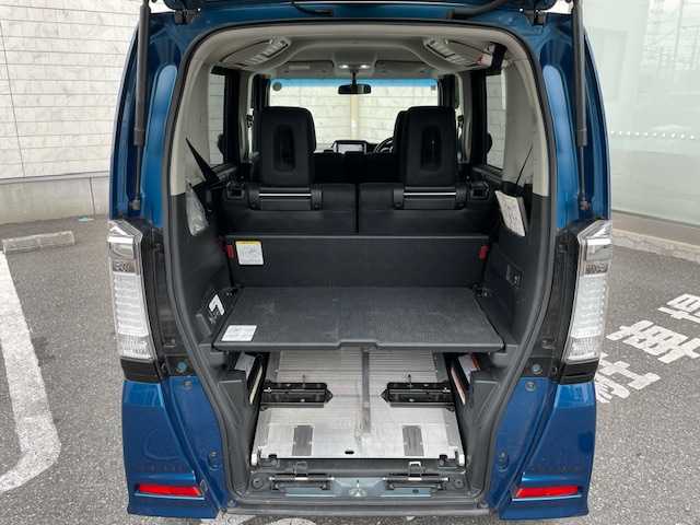 ホンダ Ｎ ＢＯＸ ＋ カスタム G 埼玉県 2013(平25)年 8.3万km プレミアムダイナミックブルーパール 車いす仕様車/純正SDナビ/　DTV/CD/DVD/SD/SD REC/BT/片側パワースライドドア/バックカメラ/電動ウインチ/HIDヘッドライト/アイドリングストップ/プッシュスタート/スマートキー/スペアキー1本/ETC/オートライト/純正フロアマット