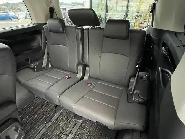 トヨタ アルファード S Cパッケージ 愛媛県 2021(令3)年 3.2万km ホワイトパールクリスタルシャイン 純正ディスプレイオーディオ（Bluetooth/フルセグTV）/CD/DVDデッキ/両側パワースライドドア/三眼LEDヘッドライト/純正12型フリップダウンモニター/レーダークルーズコントロール/黒レザーシート/シートヒーター/シートベンチレーション/ビルトインETC2.0/前後ドライブレコーダー/オットマン/ステアリングヒーター/シートメモリ/純正フロアマット/パワーバックドア/前後コーナーセンサー/パワーバックドア
