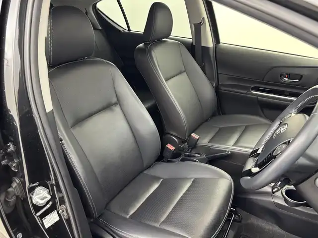 トヨタ アクア G ソフトレザーセレクション 福岡県 2017(平29)年 5.6万km ブラックマイカ 社外ナビ（フルセグＴＶ）　/衝突軽減システム　/レーンキープ　/クルコン　/盗難防止装置　/横滑り防止装置　/アイドリングストップ　/オートライト　/シートヒーター　/ドラレコ　/ビルトインＥＴＣ　/純正フロアマット