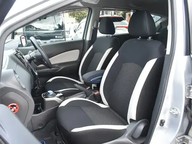 日産 ノート e－パワー X Vセレクション 神奈川県 2020(令2)年 4.1万km ブリリアントシルバー 社外9インチアルパインナビ/Bluetooth/CD/DVD/SD/フルセグTV/全方位カメラ/インテリジェントエマージェンシーブレーキ/レーンキープアシスト/衝突軽減ブレーキ/純正フロアマット/純正サイドバイザー/フロントドライブレコーダー/LEDヘッドライト/オートハイビーム/ETC/インテリジェントキー/スペアキー1本/保証書