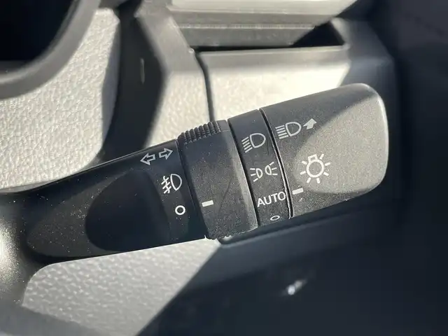 トヨタ タンク カスタムG S 大阪府 2017(平29)年 3.2万km パールホワイトⅢ スマートアシストII/・プリクラッシュセーフティー/・レーンキープアシスト/・誤発進抑制機能/・先行車発進お知らせ機能/純正ナビ/・Bluetooth/CD/DVD/フルセグTV/ラジオ/主要装備/・バックカメラ/・クルーズコントロール/・アイドリングストップ/・横滑り防止装置/・両側パワースライドドア/・純正フロアマット/・純正AW/・LEDヘッドライト/・フォグランプ/・ドライブレコーダー前後/・ETC