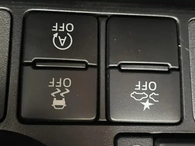 トヨタ タンク カスタムG S 大阪府 2017(平29)年 3.2万km パールホワイトⅢ スマートアシストII/・プリクラッシュセーフティー/・レーンキープアシスト/・誤発進抑制機能/・先行車発進お知らせ機能/純正ナビ/・Bluetooth/CD/DVD/フルセグTV/ラジオ/主要装備/・バックカメラ/・クルーズコントロール/・アイドリングストップ/・横滑り防止装置/・両側パワースライドドア/・純正フロアマット/・純正AW/・LEDヘッドライト/・フォグランプ/・ドライブレコーダー前後/・ETC