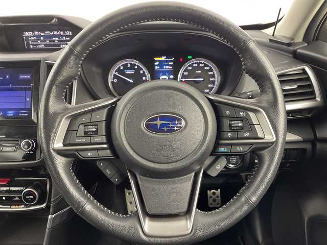 スバル フォレスター ハイブリッド アドバンス 大阪府 2020(令2)年 4.9万km クリスタルホワイトP アイサイト/・衝突軽減ブレーキ/・レーンキープアシスト/４WD/ハーフレザーシート/前席パワーシート/前席シートヒーター/ステアリングヒーター/純正ダイアトーンメモリーナビ/（CD/DVD/Bluetooth/フルセグTV）/バック、フロント、左サイドカメラ/デジタルインナーミラー/ETC/パドルシフト/バックソナー/LEDヘッドライト/フォグランプ/リモコンE/gスターター/フロアマット/スマートキー×2本