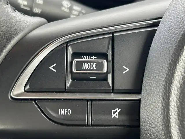 スズキ ジムニー XC 熊本県 2022(令4)年 1.6万km ブルーイッシュブラックパール3 ワンオーナー/純正オーディオ/・AM/FM/CD/AUX/横滑り防止機能/アイドリングストップ/レーンキープアシスト/ダウンヒルアシストコントロール/オートマチックハイビーム/クルーズコントロール/革巻きステアリング/・ステアリングリモコン/オートライト/・LEDライト/・フォグランプ/電動格納ミラー/・ウィンカーミラー/ドアバイザー/純正フロアマット/純正アルミホイール/スマートキー/・スペアキー