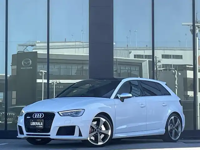 アウディ ＲＳ３