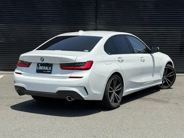 ＢＭＷ ３２０ｉ Mスポーツ 静岡県 2019(平31)年 2.6万km ミネラルホワイト 純正10.25型HDDナビ/（BT/AM/FM/CarPlay/ミラーリング）/バックモニター/衝突軽減/BSM/コーナーセンサー/電動リアゲート/ACC/前後ドラレコ/パドルシフト/オートホールド/ワイヤレス充電/ETC2.0/シートヒーター/純正フロアマット/純正LED/USB/純正アルミホイール/コンフォートアクセス/スペアキー