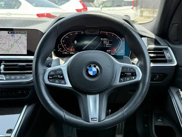 ＢＭＷ ３２０ｉ Mスポーツ 静岡県 2019(平31)年 2.6万km ミネラルホワイト 純正10.25型HDDナビ/（BT/AM/FM/CarPlay/ミラーリング）/バックモニター/衝突軽減/BSM/コーナーセンサー/電動リアゲート/ACC/前後ドラレコ/パドルシフト/オートホールド/ワイヤレス充電/ETC2.0/シートヒーター/純正フロアマット/純正LED/USB/純正アルミホイール/コンフォートアクセス/スペアキー