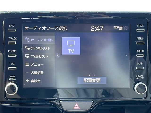 トヨタ ヤリスクロス ハイブリッド Z 三重県 2023(令5)年 2.6万km プラチナホワイトパールマイカ 純正マルチメディア(AM/FM/TV/BT)/フルセグTV/バックカメラ/パワーシート/ハンドルヒーター/前席シートヒーター/電子パーキング/前後ドライブレコーダー/オートハイビーム/レーダークルーズコントロール/コーナーセンサー/レーンキープアシスト/衝突軽減ブレーキ/USB給電ポート/タイプC給電ポート/ハーフレザーシート/革巻きステアリング/LEDヘッドライト/電動格納ミラー/禁煙車