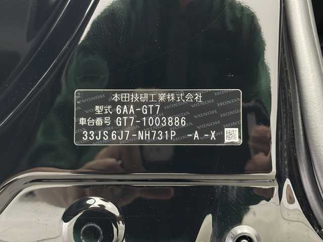 ホンダ フリード ハイブリット e:HEV AIR EX 秋田県 2025(令7)年 0.1万km未満 クリスタルブラックパール ４WD/ワンオーナー　/両側パワースライドドア　/ＬＥＤヘッドライト　/ブラインドスポットモニター　/前席シートヒーター　/レーダークルーズコントロール　/オートライト　/オートエアコン /自動パーキングブレーキ/ブレーキホールド/USBポート/ホンダECON/ハーフレザーシート /革巻きステアリング/ステアリングリモコン装着車両/バックカメラ装着車両/電格ミラー/横滑り防止装置/衝突被害軽減システム/レーン逸脱警報/フロントワイパーデアイサー /純正AW/ウィンカーミラー /コーナーセンサー