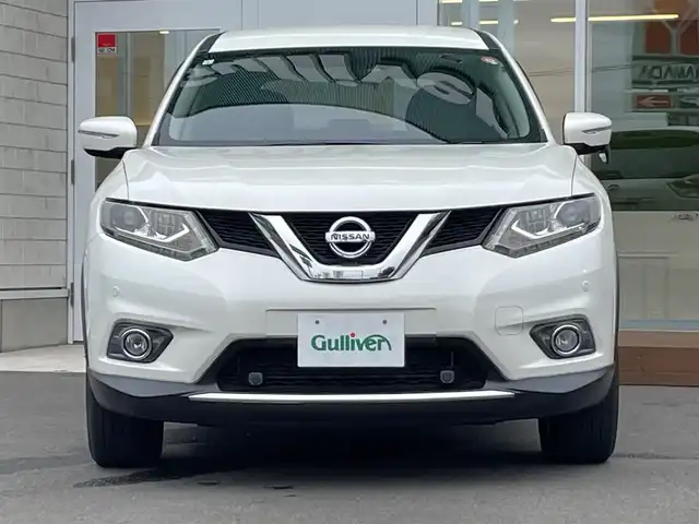 日産 エクストレイル 20X エマージェンシーブレーキ 道央・札幌 2017(平29)年 5.8万km ブリリアントホワイトパール ・４WD/・衝突軽減ブレーキ/・社外ナビ/　CD＆DVD＆USB/・バックカメラ/・コーナーセンサー/・レーンキープアシスト/・前席シートヒーター/・ダウンヒルアシスト/・ドライブレコーダー/・ミラーヒーター/・電動格納ミラー/・カプロンシート/・アイドリングストップ/・プッシュスタート/・スマートキー/・ETC/・純正フロアマット/・ドアバイザー/・ウィンカーミラー/・フォグライト/・LEDヘッドライト