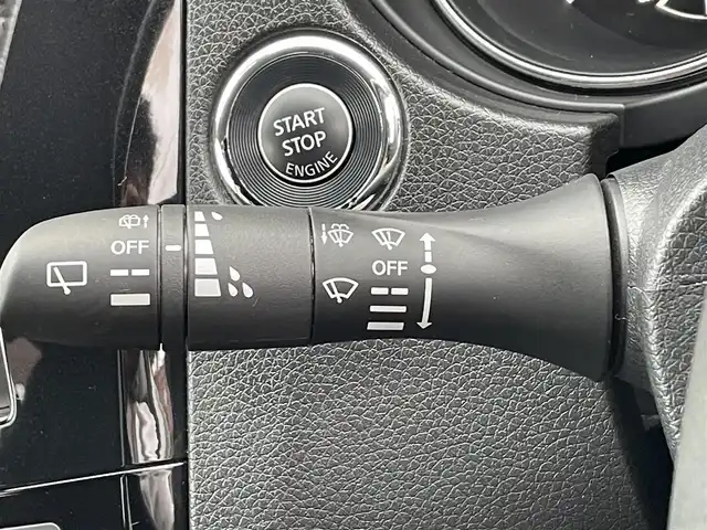 日産 エクストレイル 20X エマージェンシーブレーキ 道央・札幌 2017(平29)年 5.8万km ブリリアントホワイトパール ・４WD/・衝突軽減ブレーキ/・社外ナビ/　CD＆DVD＆USB/・バックカメラ/・コーナーセンサー/・レーンキープアシスト/・前席シートヒーター/・ダウンヒルアシスト/・ドライブレコーダー/・ミラーヒーター/・電動格納ミラー/・カプロンシート/・アイドリングストップ/・プッシュスタート/・スマートキー/・ETC/・純正フロアマット/・ドアバイザー/・ウィンカーミラー/・フォグライト/・LEDヘッドライト