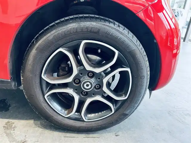 スマート ＭＣＣ スマート フォーフォー プライム 大阪府 2016(平28)年 2.3万km 赤 ワンオーナー/ガラスルーフ/レザーシート/シートヒーター/純正15インチAW/クリアランスソナー/クルーズコントロール/USB/AUX/Bluetooth/純正フロアマット/リモコンキー/アイドリングストップ/ETC