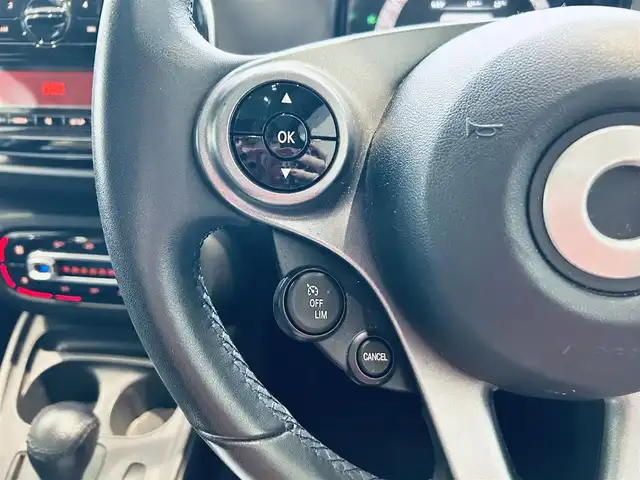 スマート ＭＣＣ スマート フォーフォー プライム 大阪府 2016(平28)年 2.3万km 赤 ワンオーナー/ガラスルーフ/レザーシート/シートヒーター/純正15インチAW/クリアランスソナー/クルーズコントロール/USB/AUX/Bluetooth/純正フロアマット/リモコンキー/アイドリングストップ/ETC