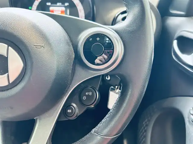 スマート ＭＣＣ スマート フォーフォー プライム 大阪府 2016(平28)年 2.3万km 赤 ワンオーナー/ガラスルーフ/レザーシート/シートヒーター/純正15インチAW/クリアランスソナー/クルーズコントロール/USB/AUX/Bluetooth/純正フロアマット/リモコンキー/アイドリングストップ/ETC