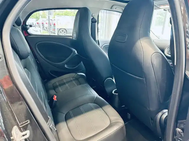 スマート ＭＣＣ スマート フォーフォー プライム 大阪府 2016(平28)年 2.3万km 赤 ワンオーナー/ガラスルーフ/レザーシート/シートヒーター/純正15インチAW/クリアランスソナー/クルーズコントロール/USB/AUX/Bluetooth/純正フロアマット/リモコンキー/アイドリングストップ/ETC