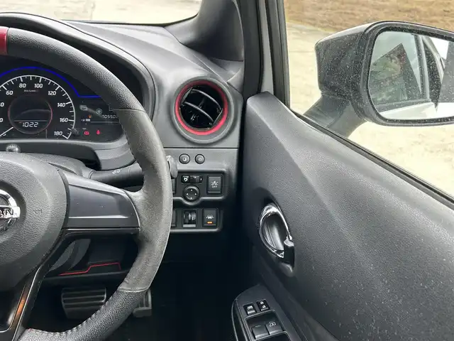 日産 ノート e－パワー ニスモ 長崎県 2017(平29)年 7.1万km ブリリアントホワイトパール 純正メモリナビ/（CD/BD/BT/フルセグ）/バックカメラ/衝突軽減システム/レーンアシスト/オートライト/ETC/スマートキー/プッシュスタート/電動格納ミラー/純正16インチAW