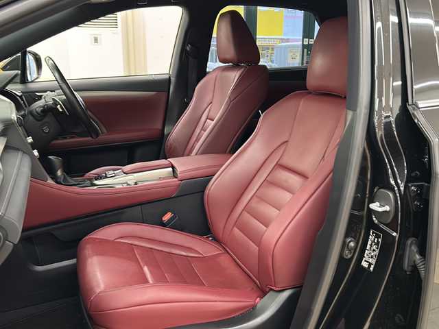 レクサス ＲＸ 200t Fスポーツ 道央・札幌 2017(平29)年 5.8万km グラファイトブラックガラスフレーク ・4WD/・純正ナビ/フルセグTV/DVD/CD/SD/BT/・パノラミックビューモニター/・ドライブレコーダー/・パワーバックドア/・プリクラッシュセーフティ/・レーダークルーズコントロール/・レーンキーピングアシスト/・ブラインドスポットモニター/・インテリジェントクリアランスソナー/・ヘッドアップディスプレイ/・パドルシフト/・オートマチックハイビーム/・ステアリングヒーター/・レザーシート/・前席シートヒーター/ベンチレーション/・横滑り防止/・アイドリングストップ/・LEDヘッドライト/・LEDフォグ/・ビルトインETC/・プッシュスタート/・スマートキー/・電格ミラー/・ミラーヒーター/・シーケンシャルウインカー/・夏タイヤ純正20インチAW積込