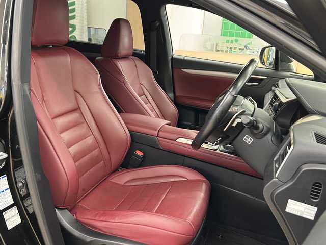 レクサス ＲＸ 200t Fスポーツ 道央・札幌 2017(平29)年 5.8万km グラファイトブラックガラスフレーク ・4WD/・純正ナビ/フルセグTV/DVD/CD/SD/BT/・パノラミックビューモニター/・ドライブレコーダー/・パワーバックドア/・プリクラッシュセーフティ/・レーダークルーズコントロール/・レーンキーピングアシスト/・ブラインドスポットモニター/・インテリジェントクリアランスソナー/・ヘッドアップディスプレイ/・パドルシフト/・オートマチックハイビーム/・ステアリングヒーター/・レザーシート/・前席シートヒーター/ベンチレーション/・横滑り防止/・アイドリングストップ/・LEDヘッドライト/・LEDフォグ/・ビルトインETC/・プッシュスタート/・スマートキー/・電格ミラー/・ミラーヒーター/・シーケンシャルウインカー/・夏タイヤ純正20インチAW積込