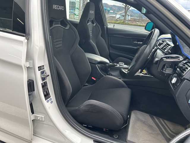 ＢＭＷ ３２０ｄ ブルーパフォーマンス ツーリング Mスポーツ 京都府 2013(平25)年 6万km 白 〇プッシュスタート/〇純正フルエアロ/〇バックカメラ/〇クルーズコントロール/〇純正ナビ/〇RECAROシート