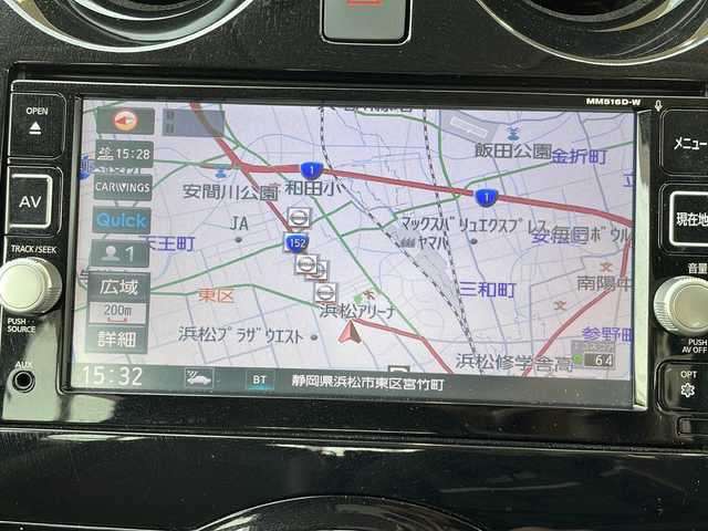 日産 ノート e－パワー メダリスト 静岡県 2017(平29)年 4.7万km ブリリアントシルバー 【主要装備】/純正ナビ　/アラウンドビューモニター　/CD/DVD/Blu-ray/Bluetooth/ハーフレザーシート　/ステアリングスイッチ　/ＥＴＣ　/スマートキー　/プッシュスタート　/ＬＥＤヘッドライト　/プリクラッシュセーフティ　/クリアランスソナー　/横滑り防止機能/純正15インチアルミホイール