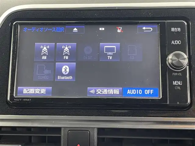 トヨタ シエンタ ハイブリッド G クエロ 埼玉県 2018(平30)年 5.4万km ホワイトパールクリスタルシャイン 純正ナビ/(Bluetooth/CD/DVD/AM/FM)/地デジフルセグ/バックカメラ/ETC/両側パワースライドドア/オートマチックハイビーム/衝突軽減ブレーキ/車線逸脱警報/先行車発進お知らせ機能/ドライブモードセレクト/プッシュスタート/ステアリングリモコン/ウィンカーミラー/フロントフォグランプ/社外フロアマット/純正ドアバイザー
