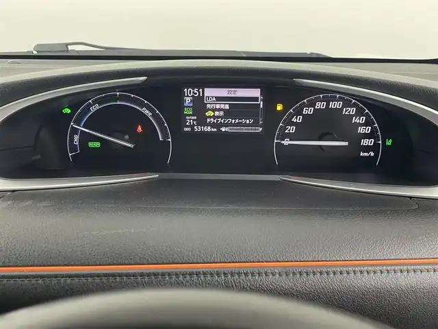 トヨタ シエンタ ハイブリッド G クエロ 埼玉県 2018(平30)年 5.4万km ホワイトパールクリスタルシャイン 純正ナビ/(Bluetooth/CD/DVD/AM/FM)/地デジフルセグ/バックカメラ/ETC/両側パワースライドドア/オートマチックハイビーム/衝突軽減ブレーキ/車線逸脱警報/先行車発進お知らせ機能/ドライブモードセレクト/プッシュスタート/ステアリングリモコン/ウィンカーミラー/フロントフォグランプ/社外フロアマット/純正ドアバイザー