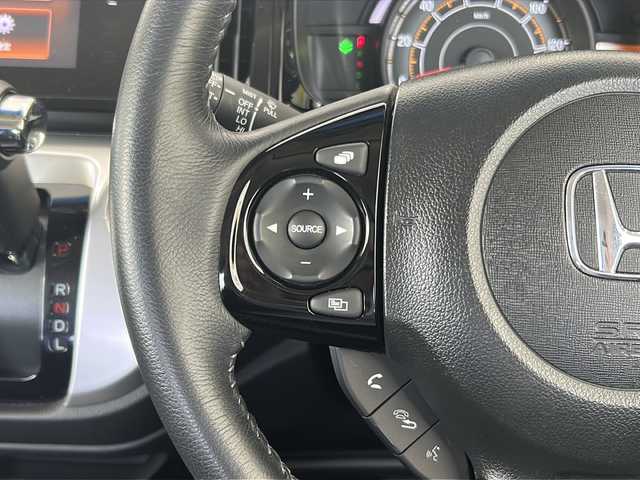 ホンダ Ｎ ＷＧＮ G スタイリッシュパッケージ 富山県 2016(平28)年 1.2万km プレミアムホワイトパールⅡ 禁煙車/純正ディスプレイオーディオ/(AM/FM/CD/BT)/バックカメラ/4WD/HIDヘッドライト/クルーズコントロール/ハーフレザーシート/シートヒーター/電格ミラー/スマートキー/純正アルミホイール/純正フロアマット/プッシュスタート/革巻きステアリング/ステアリングスイッチ