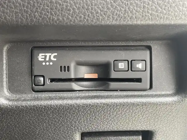 スズキ スペーシア ギア HYBRID XZターボ 愛媛県 2020(令2)年 4.1万km ピュアホワイトP 両側電動スライドドア/社外メモリナビ/CD/DVD/BT/MSV/iPod/フルセグTV/ビルトインETC/シートヒーターD＋N席/スズキセーフティサポート/衝突被害軽減ブレーキ/レーンキープアシストシステム/クルーズコントロール/パドルシフト/LEDヘッドライト/オートライト/フォグランプ/アイドリングストップ/プッシュスタート/スマートキー