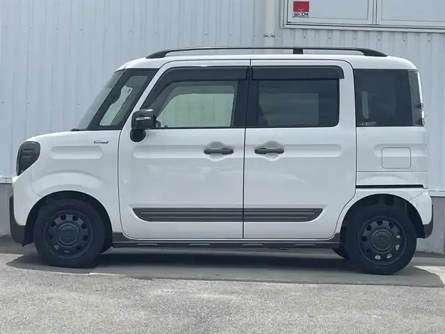 スズキ スペーシア ギア HYBRID XZターボ 愛媛県 2020(令2)年 4.1万km ピュアホワイトP 両側電動スライドドア/社外メモリナビ/CD/DVD/BT/MSV/iPod/フルセグTV/ビルトインETC/シートヒーターD＋N席/スズキセーフティサポート/衝突被害軽減ブレーキ/レーンキープアシストシステム/クルーズコントロール/パドルシフト/LEDヘッドライト/オートライト/フォグランプ/アイドリングストップ/プッシュスタート/スマートキー