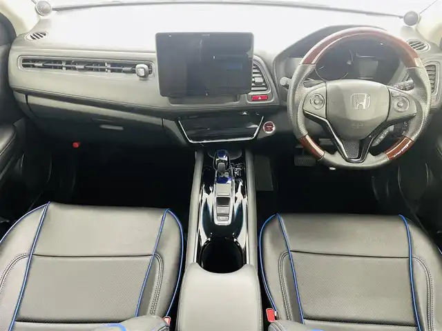 ホンダ ヴェゼル ハイブリッド X 福島県 2016(平28)年 6万km ホワイトオーキッドパール ＡＬＰＩＮＥスタイル　/・ＡＬＰＩＮＥフルエアロ　/・ＡＬＰＩＮＥナビ　/・ＡＬＰＩＮＥ後席モニター　/・ＡＬＰＩＮＥウーハー/・ＡＬＰＩＮＥシートカバー　/・ＡＬＰＩＮＥウッドコンビステアリング/クルーズコントロール　/車高調　/バックカメラ/電子パーキング/・ブレーキホールド/ステアリングスイッチ/プッシュスタート/・スマートキー/LEDライト/・オートライト/・フォグライト/バイザー/フロアマット