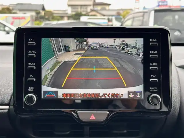 トヨタ ヤリス ハイブリッド Z 宮城県 2020(令2)年 10万km ホワイトパールクリスタルシャイン セーフティセンス/・プリクラッシュセーフティ/・レーダークルーズコントロール/・レーントレーシングアシスト/・オートマチックハイビーム/クリアランスソナー/パーキングサポートブレーキ/ロードサインアシスト/ディスプレイオーディオ/・Bluetooth/・AppleCarPlay/AndroidAuto/・フルセグTV/バックカメラ/ビルトインETC/シートヒーター/革巻きステアリング/ステアリングスイッチ/LEDヘッドランプ/オートライト/スマートキー＆プッシュスタート/スペアキー1本/電動格納ミラー/純正フロアマット/ドアバイザー/W/サイド/カーテンエアバッグ