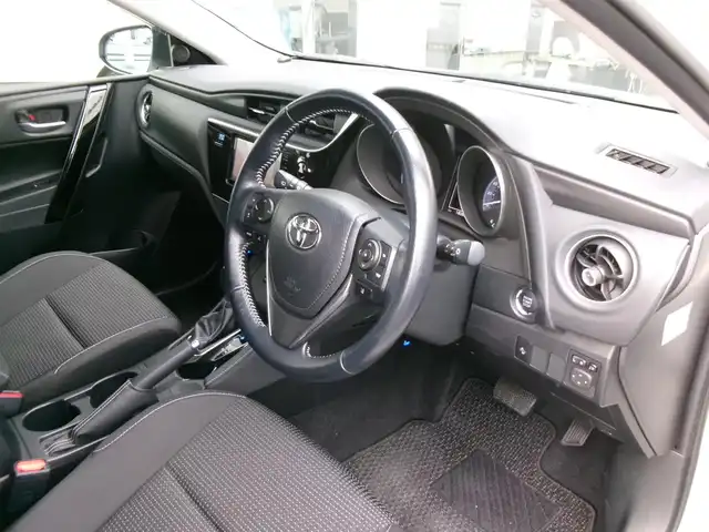 トヨタ オーリス 150X Sパッケージ 群馬県 2018(平30)年 1.8万km ホワイトパールクリスタルシャイン ワンオーナー/社外メモリーナビ・ワンセグTV/　(MDV-L404W)/Toyota Safety Sense C/純正LEDヘッドライト/純正16インチアルミホイール/レインクリアリングブルーミラー/リモコンEGスターター/　(LEDアンサーバックタイプ)/スマートキー＆プッシュスタート/インテリアイルミネーション/社外ETC/R1.2.3.5.7年記録簿/保証書＆取説