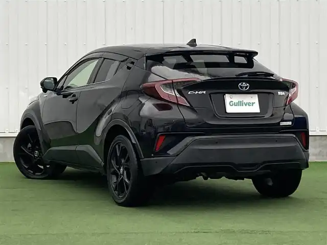 トヨタ Ｃ－ＨＲ G モード ネロ 香川県 2019(平31)年 5.6万km ブラックマイカ 登録時走行距離：55714km/純正SDナビゲーション/【AM/FM/フルセグ/Bluetooth/HDMI/CD/DVD】/トヨタセーフティセンス/→プリクラッシュセーフティシステム/→LDA（レーンディパーチャーアラート）/→レーダークルーズコントロール/→AHB（オートハイビーム）/シートヒーター（前席）/コーナーセンサー（前後）/ビルトインETC/LEDオートライト/LEDフォグランプ/オートホールド付きブレーキ/ドライブレコーダー/純正18インチアルミホイール/純正フロアマット/スペアキー/スマートキー/プッシュスタート