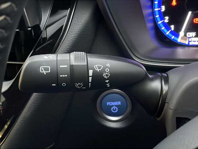 トヨタ カローラツーリング ハイブリッド ダブルバイビー 新潟県 2022(令4)年 3.3万km スパークリングブラックパールクリスタルシャイン 純正ナビ/(CD/DVD/Bluetooth/Miracast)/バックカメラ/トヨタセーフティセンス/・プリクラッシュセーフティー/・レーンディパーチャーアラート/・パーキングサポートブレーキ/・前後コーナーセンサー/・レーダークルーズコントロール/・オートマチックハイビーム/ブラインドスポットモニター/ハーフレザーシート/D/N席シートヒーター/ステアリングスイッチ/ステアリングヒーター/LEDオートライト/オートハイビーム/純正フロアマット/純正ドアバイザー/スマートキー/プッシュスタート/ビルトインETC/取扱説明書/保証書