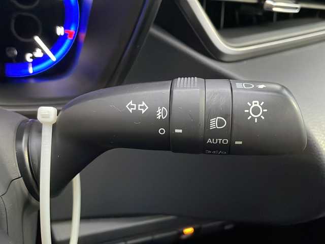 トヨタ カローラツーリング ハイブリッド ダブルバイビー 新潟県 2022(令4)年 3.3万km スパークリングブラックパールクリスタルシャイン 純正ナビ/(CD/DVD/Bluetooth/Miracast)/バックカメラ/トヨタセーフティセンス/・プリクラッシュセーフティー/・レーンディパーチャーアラート/・パーキングサポートブレーキ/・前後コーナーセンサー/・レーダークルーズコントロール/・オートマチックハイビーム/ブラインドスポットモニター/ハーフレザーシート/D/N席シートヒーター/ステアリングスイッチ/ステアリングヒーター/LEDオートライト/オートハイビーム/純正フロアマット/純正ドアバイザー/スマートキー/プッシュスタート/ビルトインETC/取扱説明書/保証書