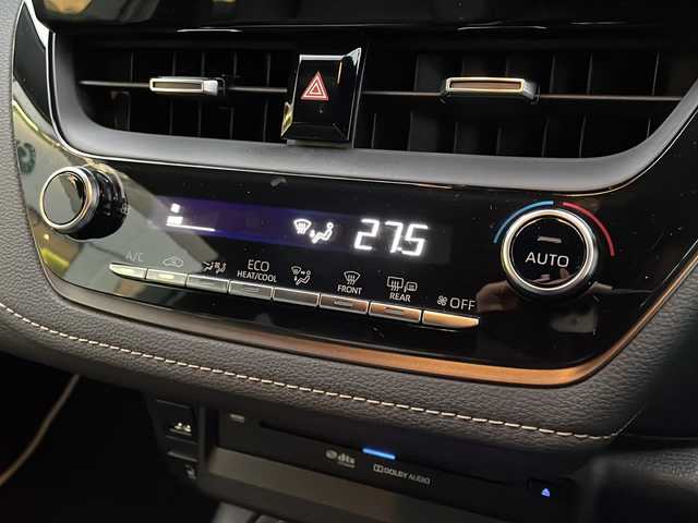 トヨタ カローラツーリング ハイブリッド ダブルバイビー 新潟県 2022(令4)年 3.3万km スパークリングブラックパールクリスタルシャイン 純正ナビ/(CD/DVD/Bluetooth/Miracast)/バックカメラ/トヨタセーフティセンス/・プリクラッシュセーフティー/・レーンディパーチャーアラート/・パーキングサポートブレーキ/・前後コーナーセンサー/・レーダークルーズコントロール/・オートマチックハイビーム/ブラインドスポットモニター/ハーフレザーシート/D/N席シートヒーター/ステアリングスイッチ/ステアリングヒーター/LEDオートライト/オートハイビーム/純正フロアマット/純正ドアバイザー/スマートキー/プッシュスタート/ビルトインETC/取扱説明書/保証書