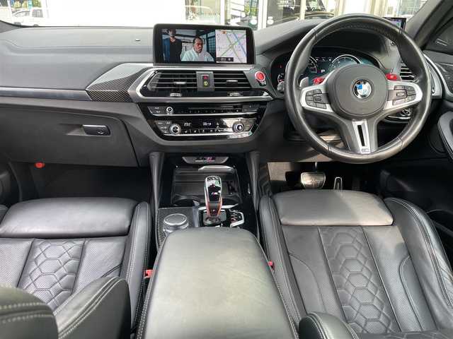 ＢＭＷ Ｘ４ Ｍ コンペティション 東京都 2019(令1)年 5.4万km ドニントングレーM 純正ナビ/フルセグ/全方位カメラ/追従式クルーズコントロール/サンルーフ/本革シート/パワーシート/シートヒーター/エアシート/置くだけ充電/ハーマンカードン/パワーバックドア/Bt接続/USB/LEDヘッドライト/コーナーセンサー/保証書/取扱説明書